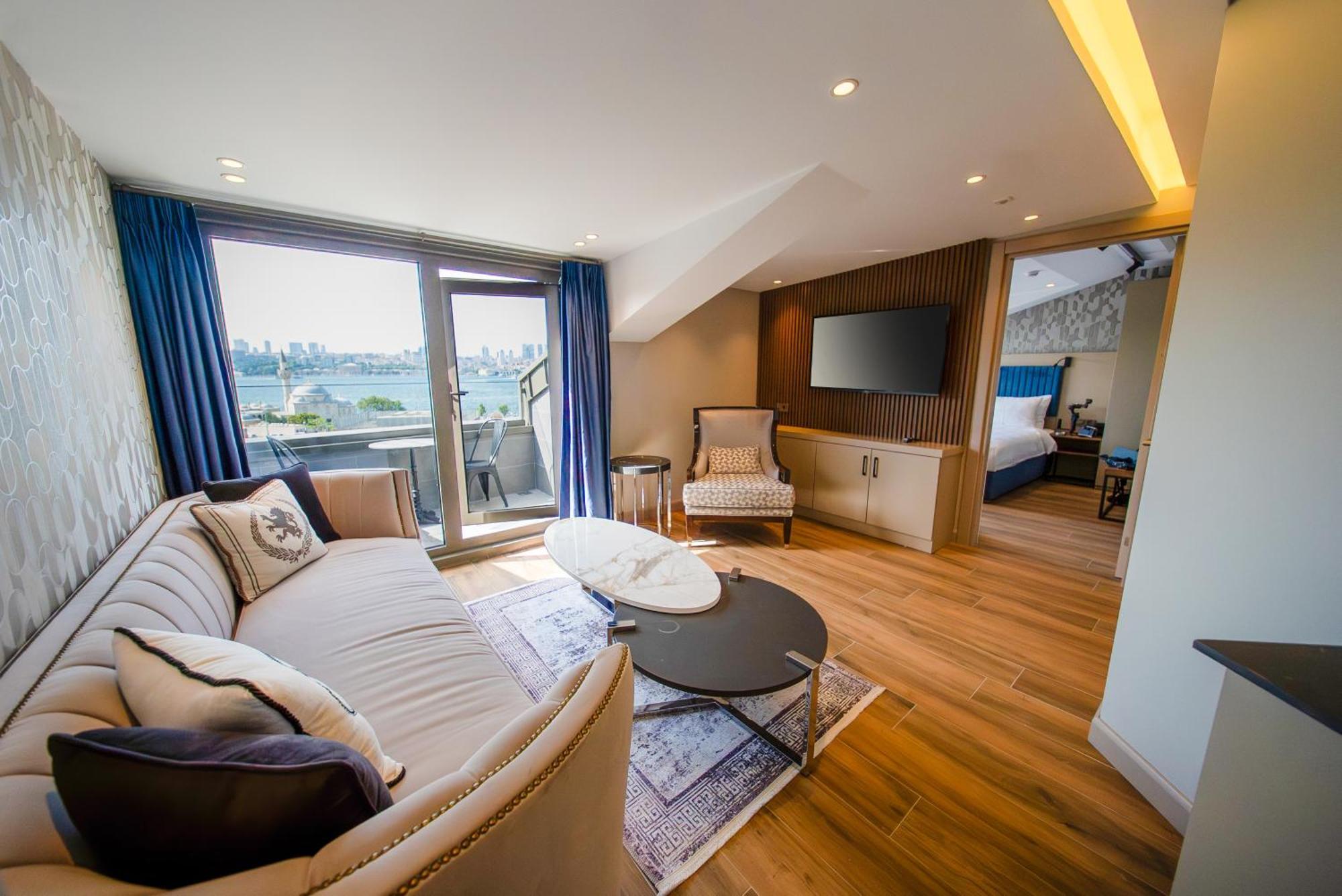 The Palm Bosphorus Hotel Istanbul Bagian luar foto